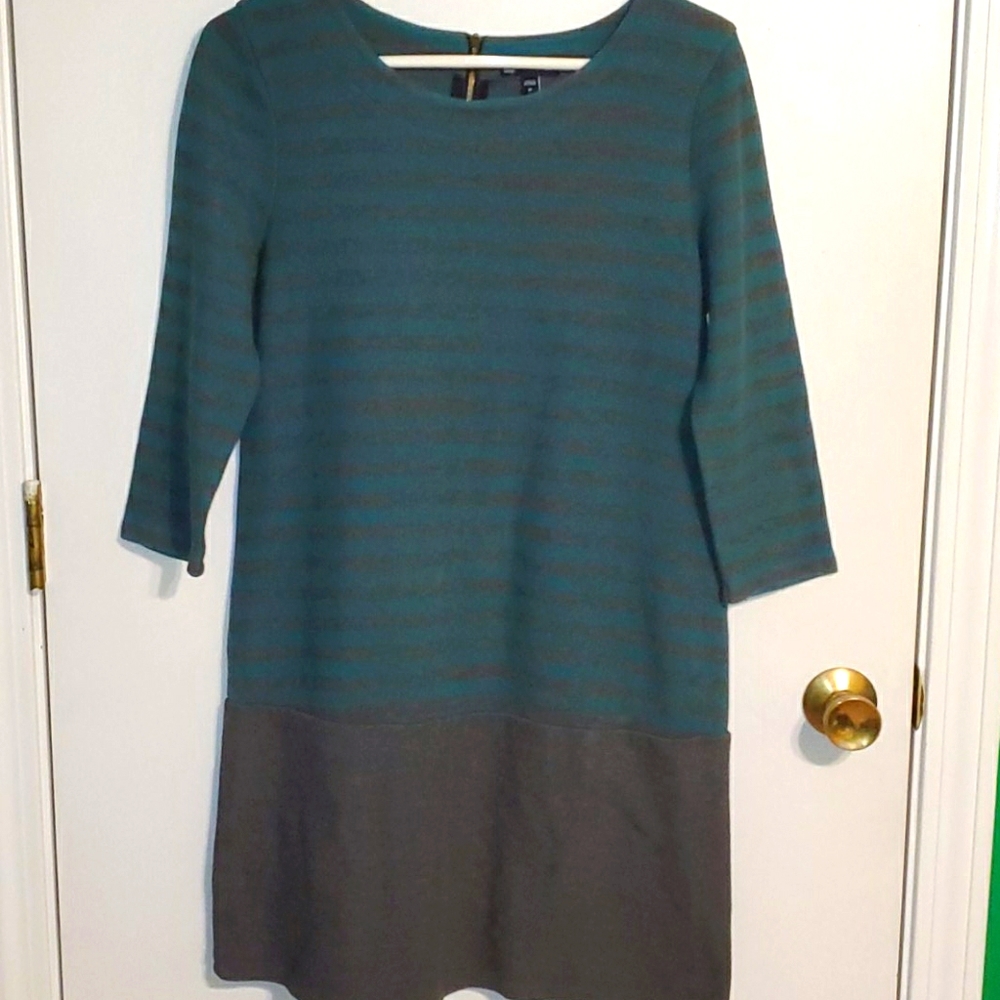 Gap women's M 3/4 sleeve striped dress
